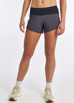 Clearance Oiselle Featherweight Roga Shorts