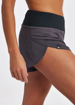 Sale Oiselle Featherweight Split Shorts