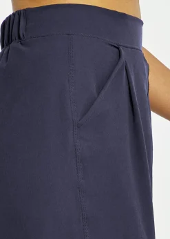 New Oiselle Lauren Feeling Bookish Pants