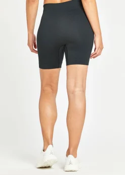 Hot Oiselle Long Ribbed Flyte Shorts