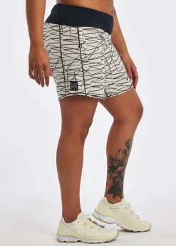 Clearance Oiselle Longer Roga Shorts