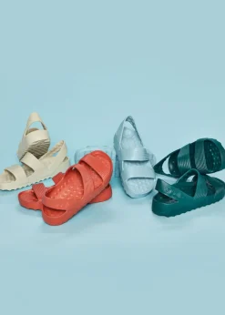 Hot Oiselle Sport Sandal
