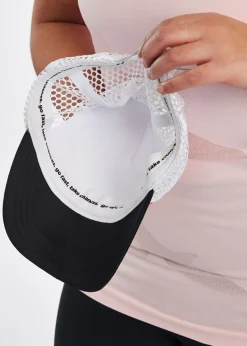 Discount Oiselle Runner Trucker